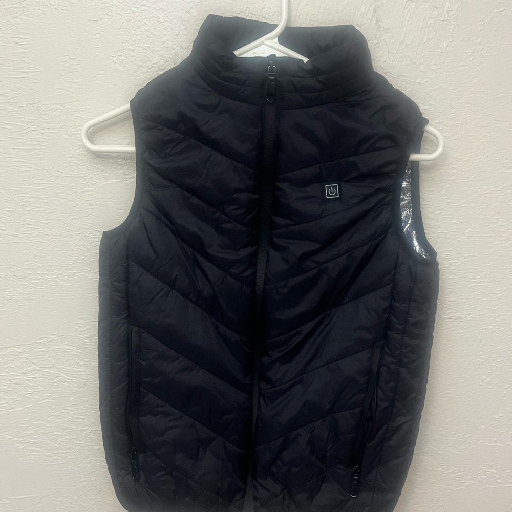 Black heated puffer vest
